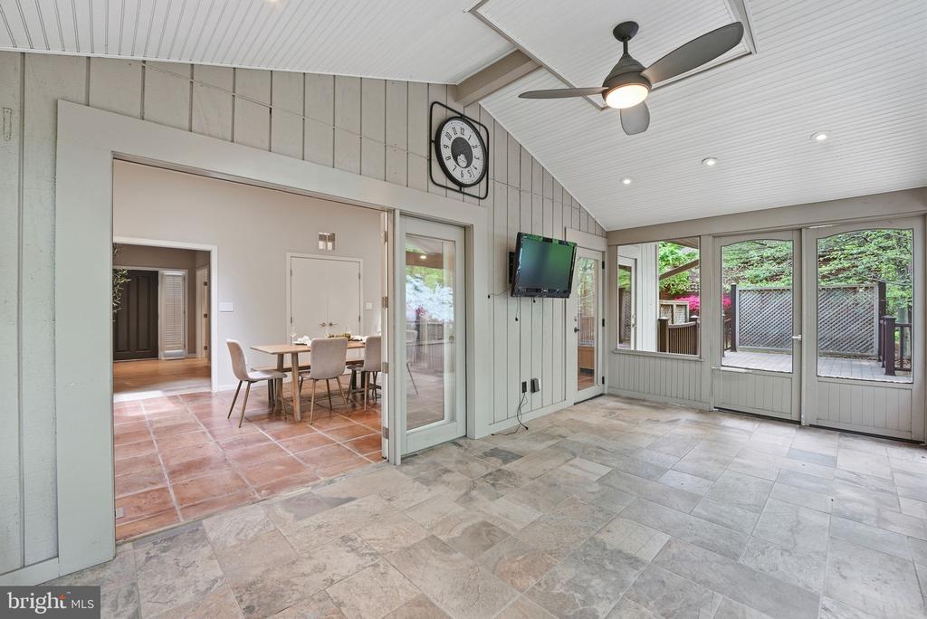 15 ARLIVE COURT