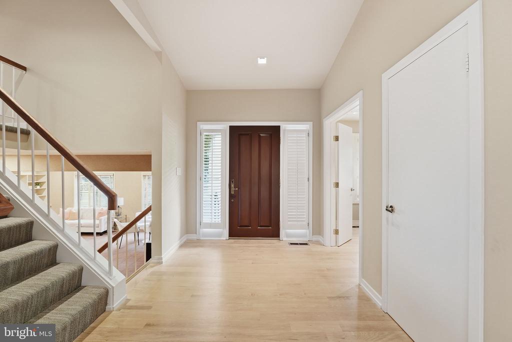 15 ARLIVE COURT