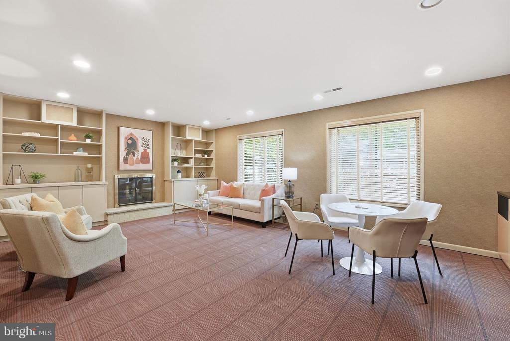 15 ARLIVE COURT