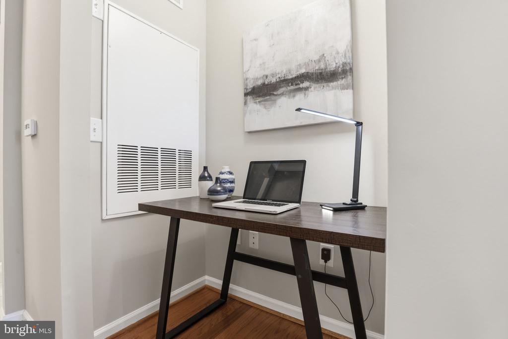 7 GRANITE PLACE Unit: 214