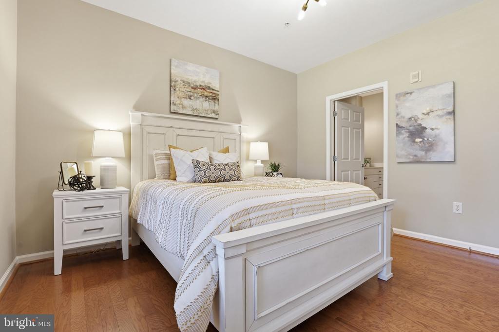 7 GRANITE PLACE Unit: 214