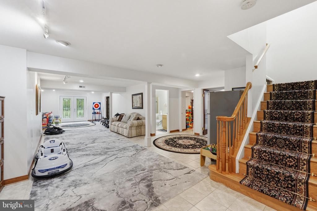 13010 BOSWELL COURT
