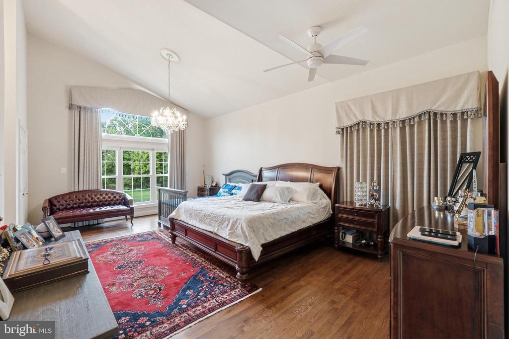 13010 BOSWELL COURT