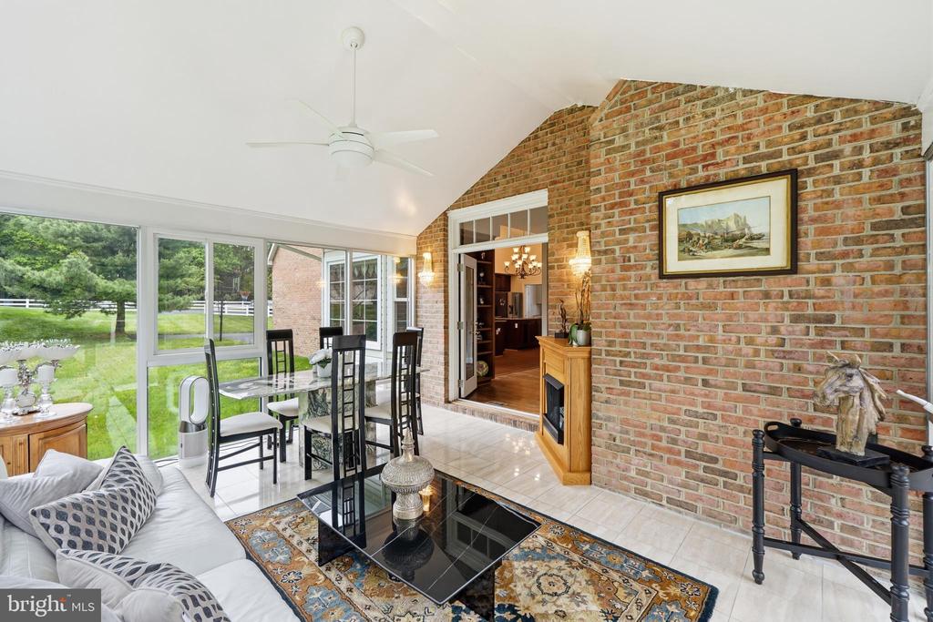 13010 BOSWELL COURT