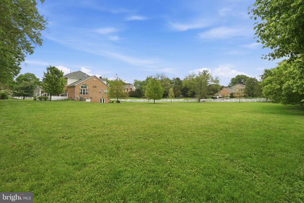 13010 BOSWELL COURT