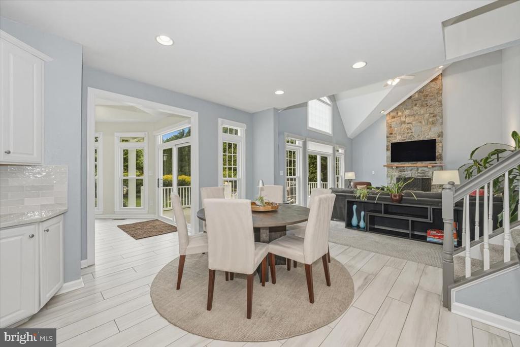 15125 ROLLINMEAD DRIVE
