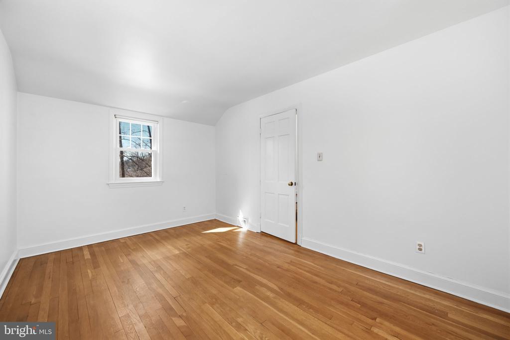 9634 PARKWOOD DRIVE