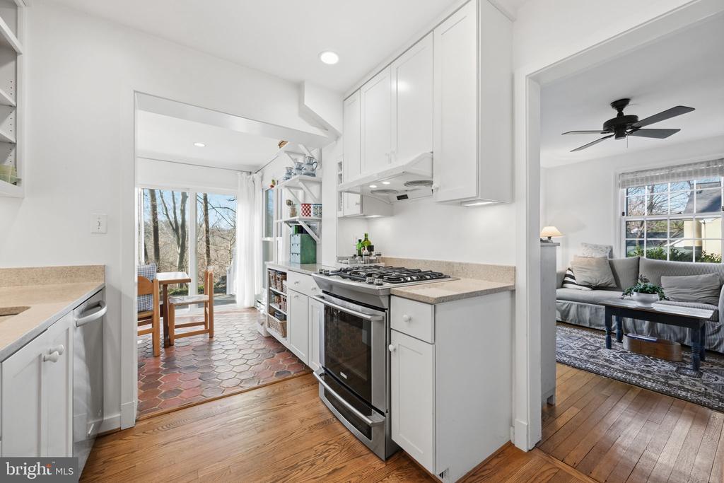 9634 PARKWOOD DRIVE