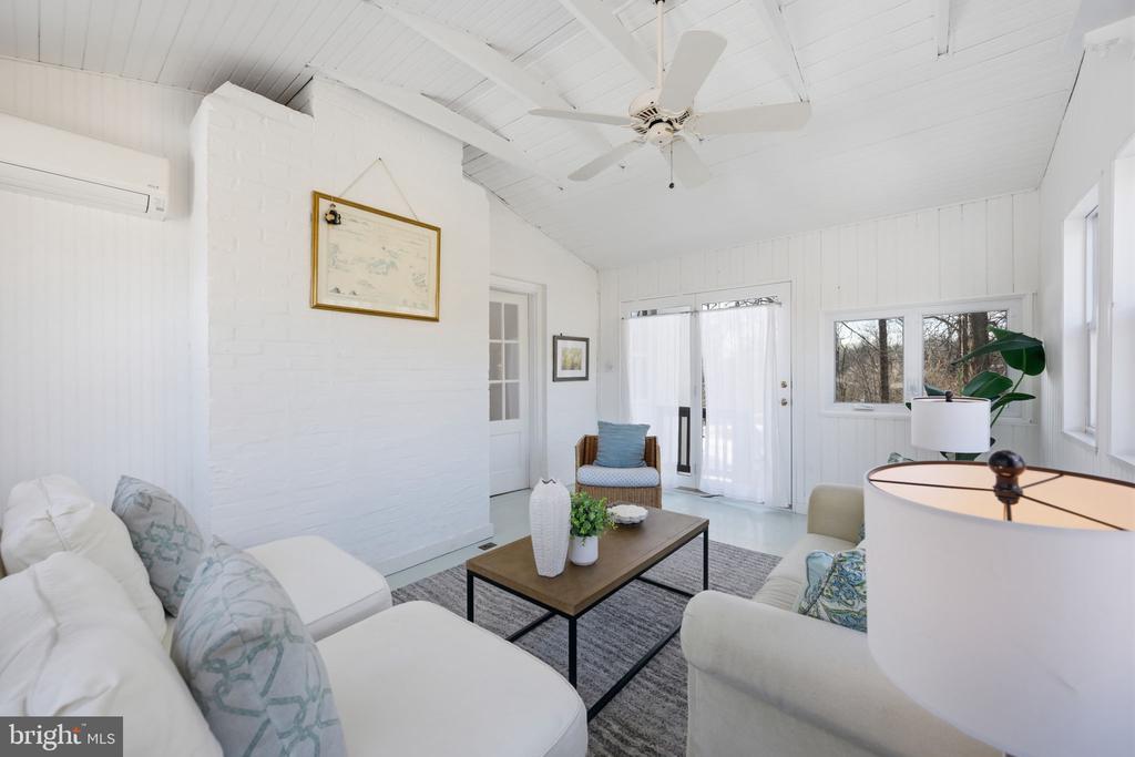 9634 PARKWOOD DRIVE