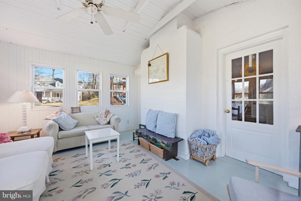 9634 PARKWOOD DRIVE