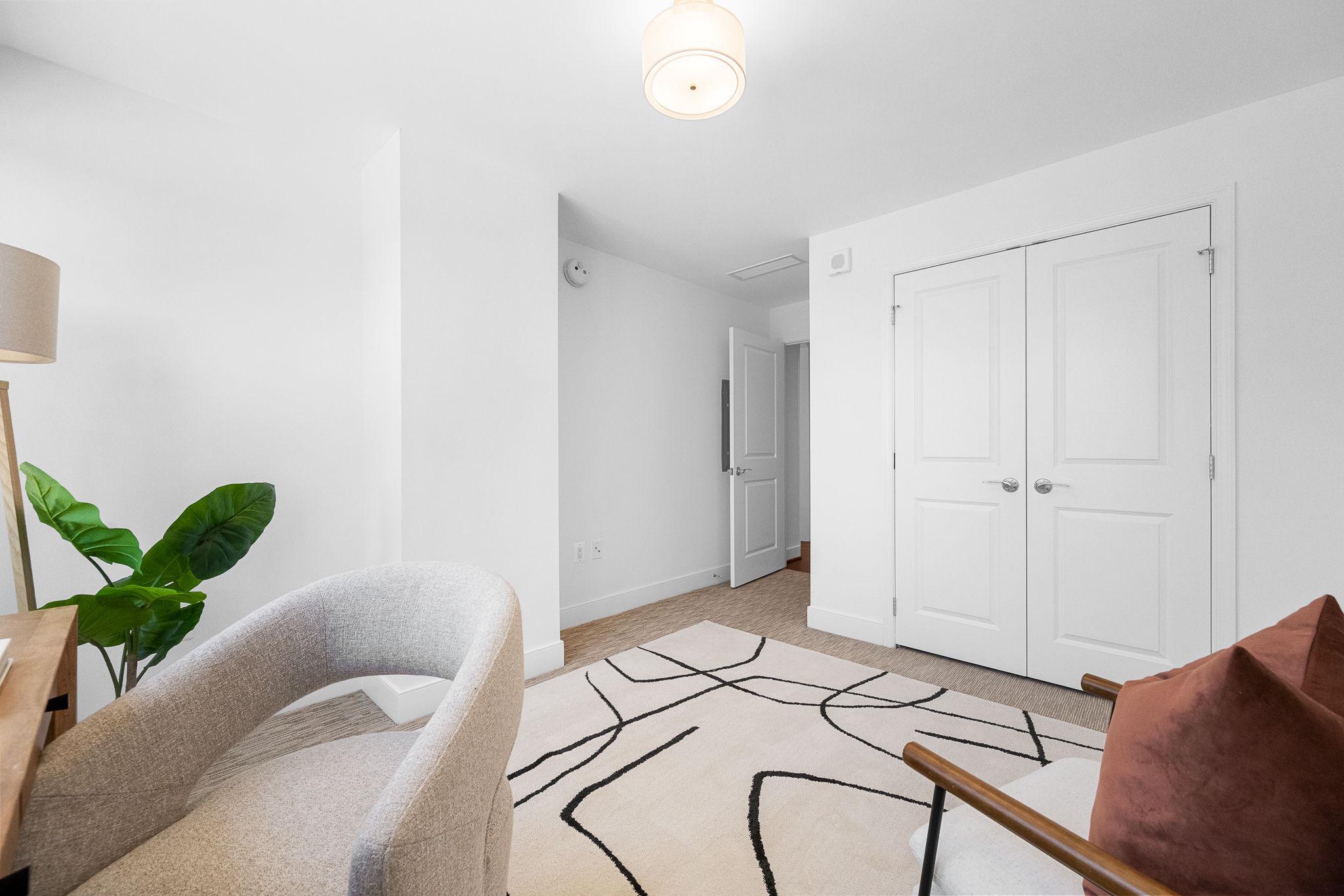 7710 WOODMONT AVENUE Unit: 1011
