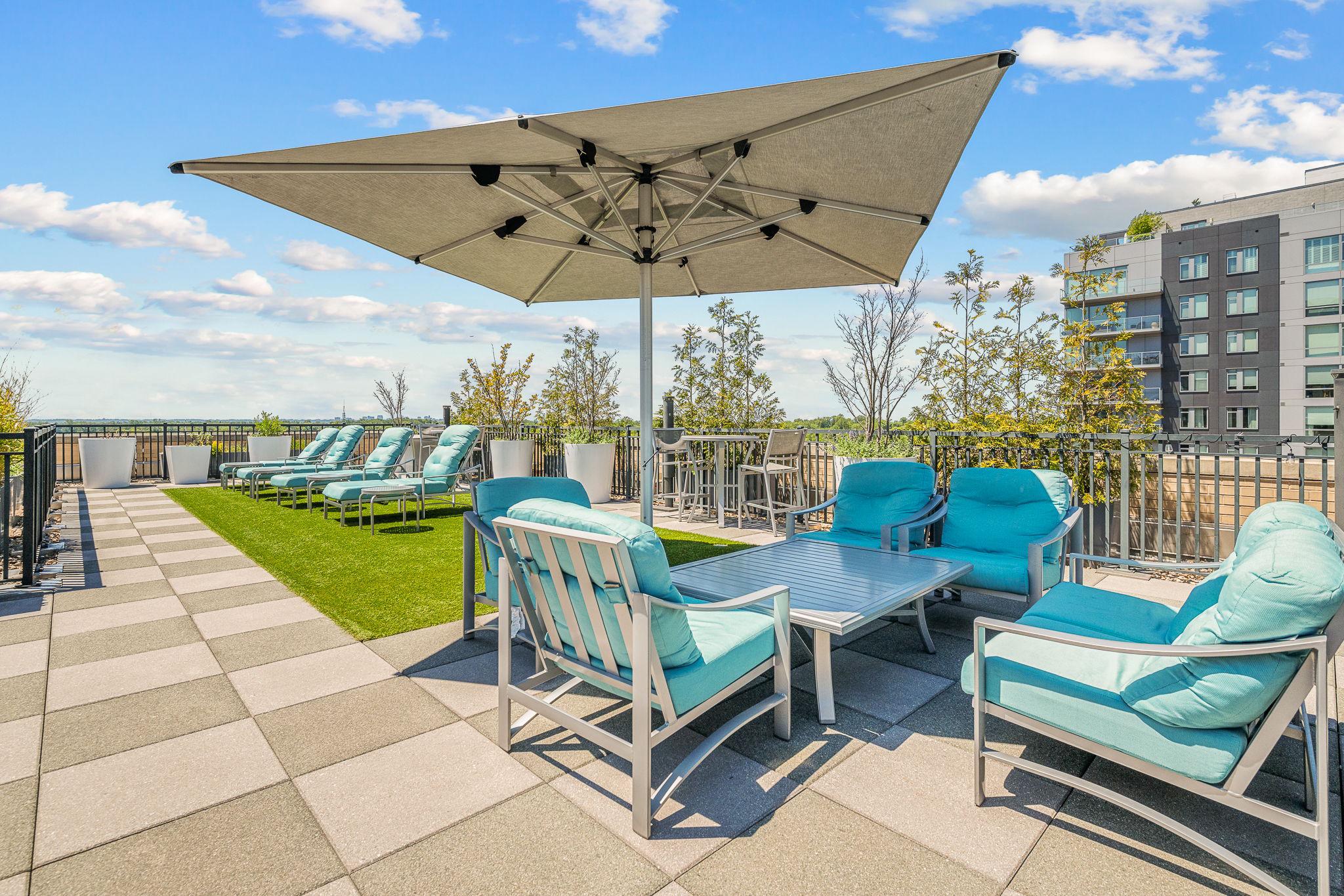 7710 WOODMONT AVENUE Unit: 1011