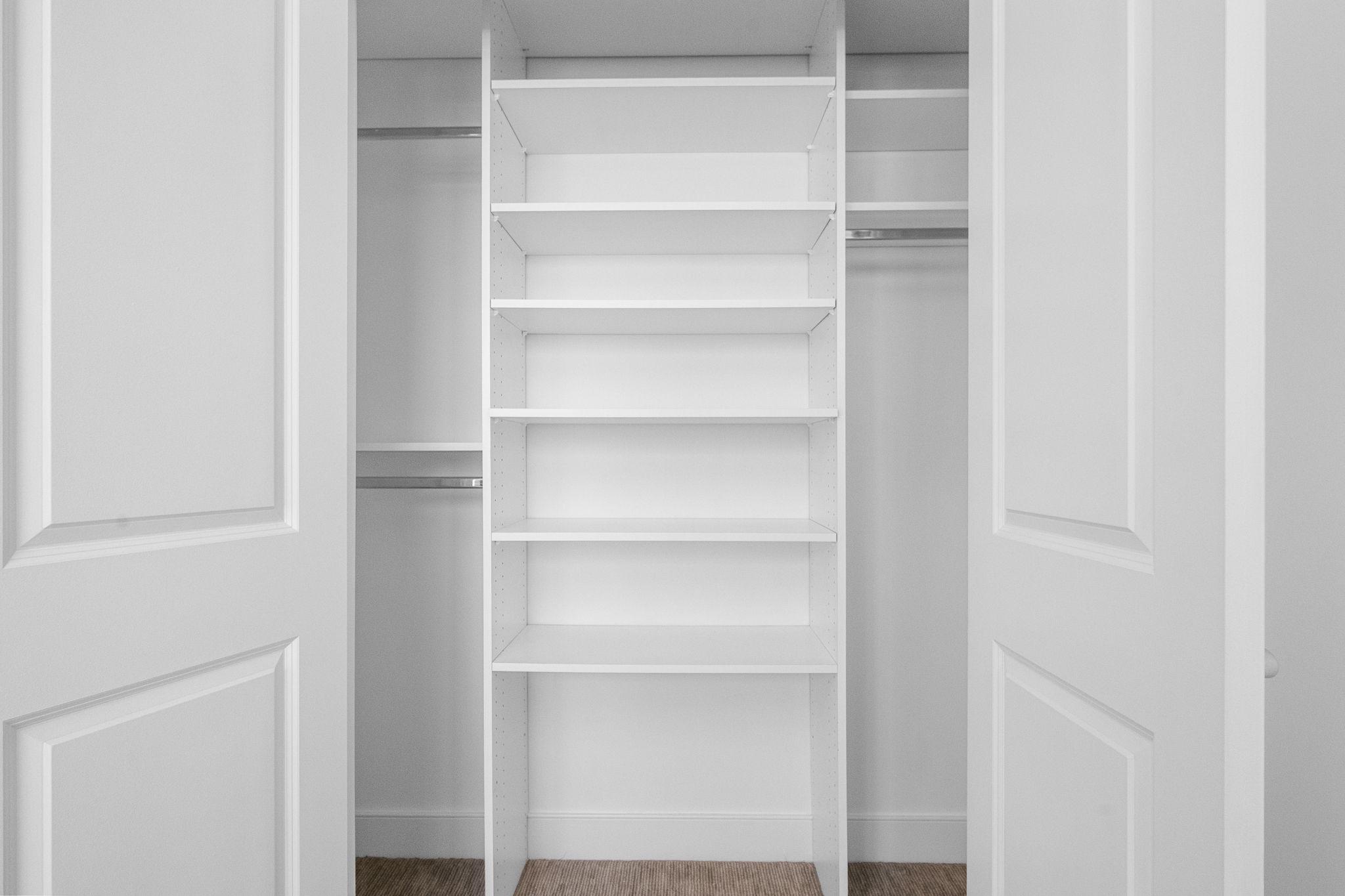 7710 WOODMONT AVENUE Unit: 1011