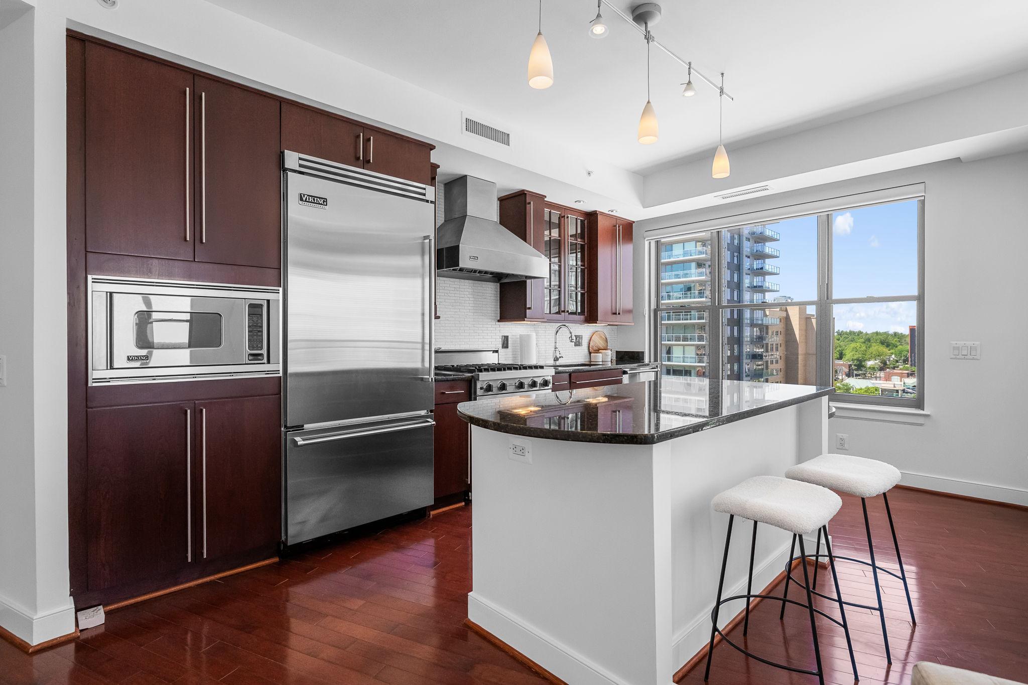 7710 WOODMONT AVENUE Unit: 1011