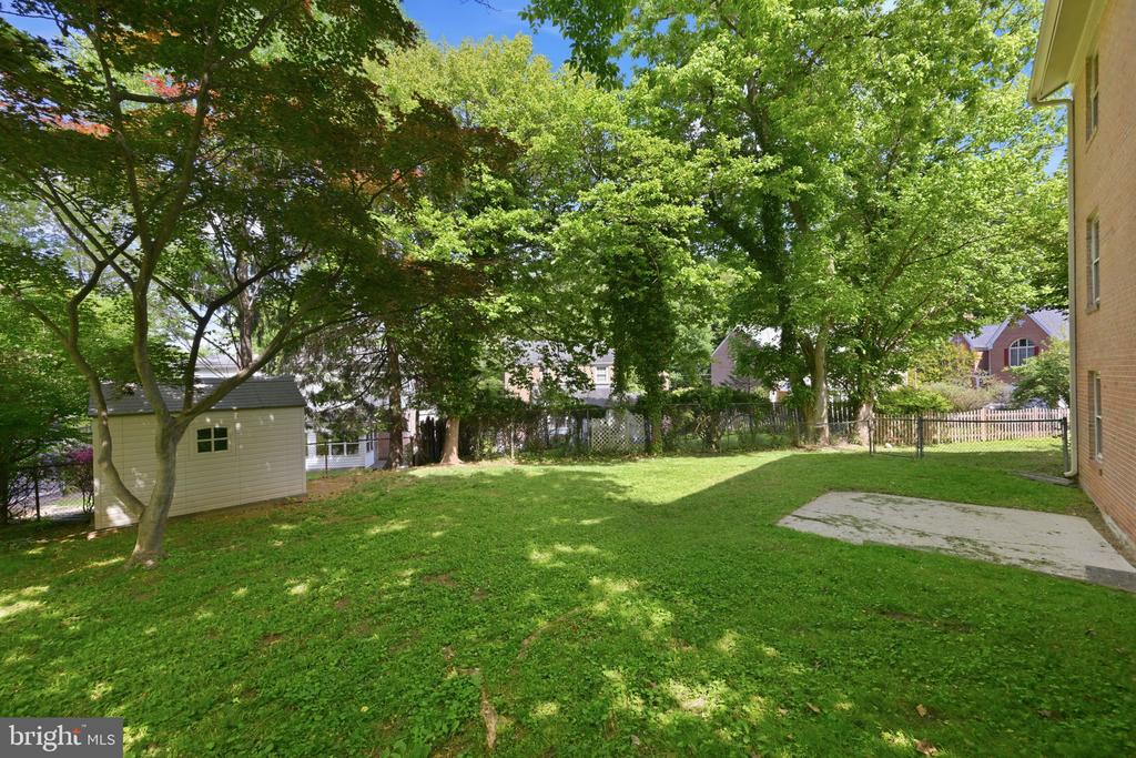 4313 WESTBROOK LANE