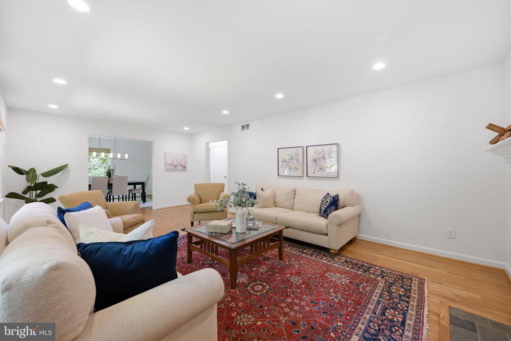 4313 WESTBROOK LANE