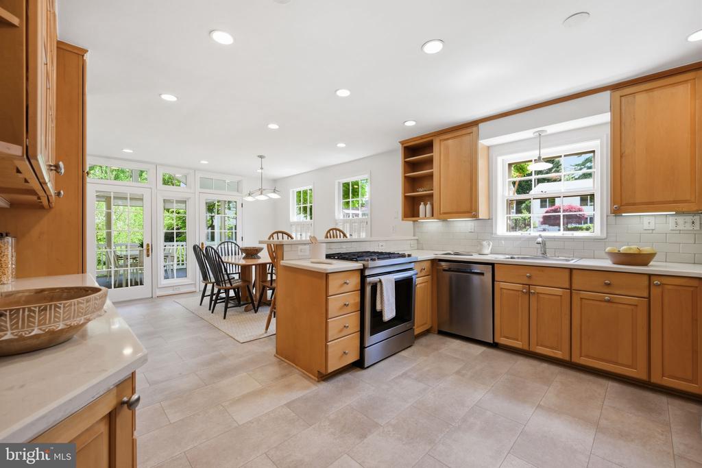 4313 WESTBROOK LANE