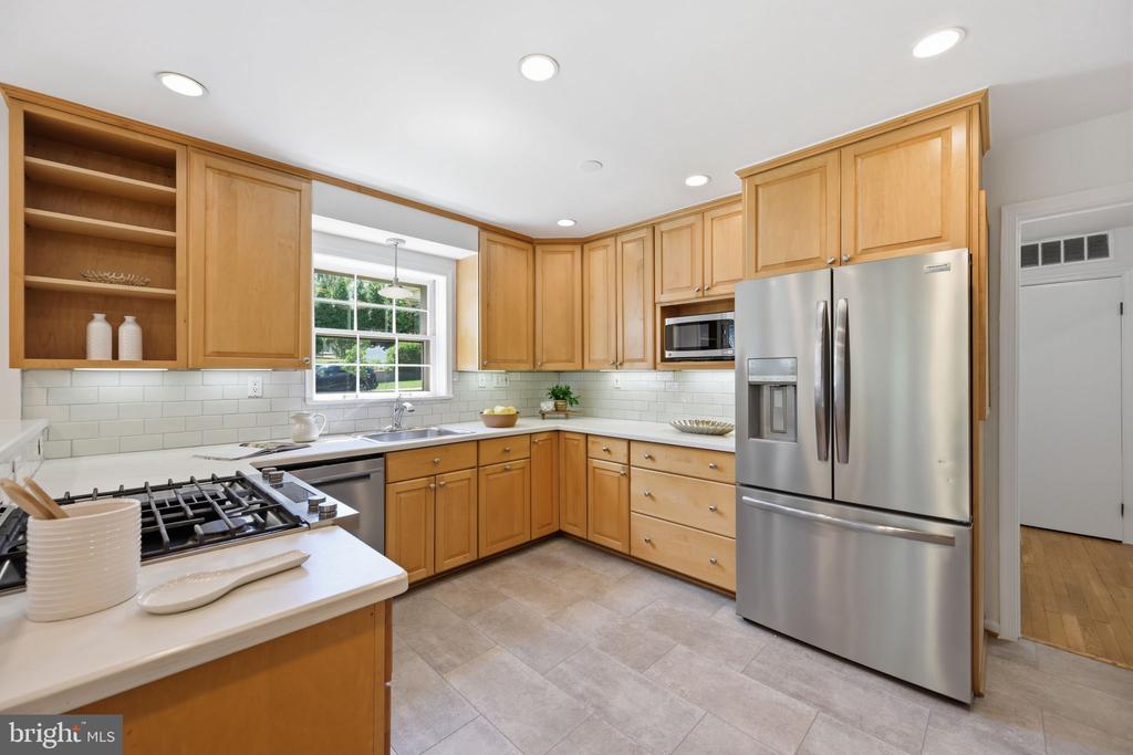 4313 WESTBROOK LANE