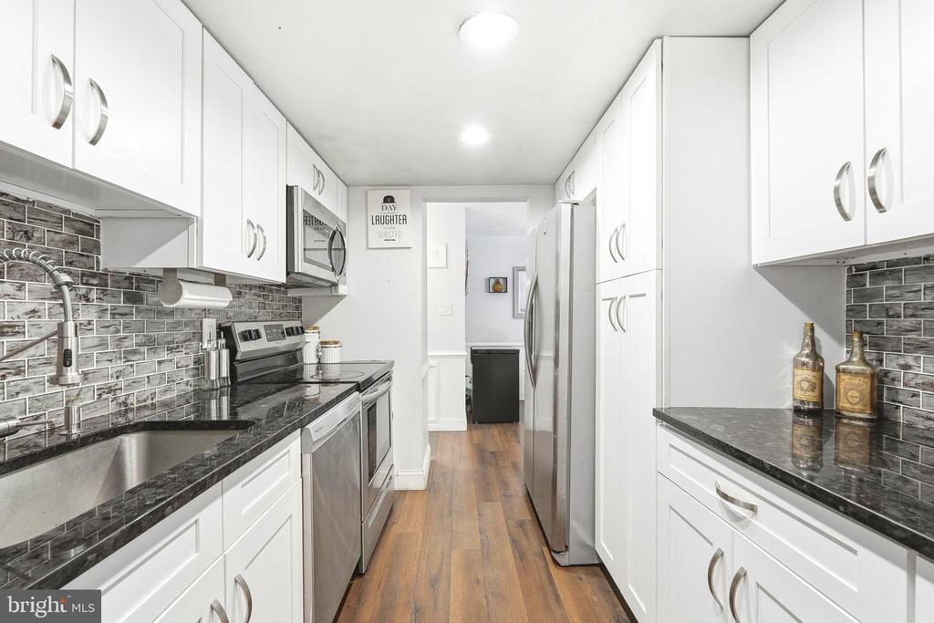13205 DAIRYMAID DRIVE Unit: 201