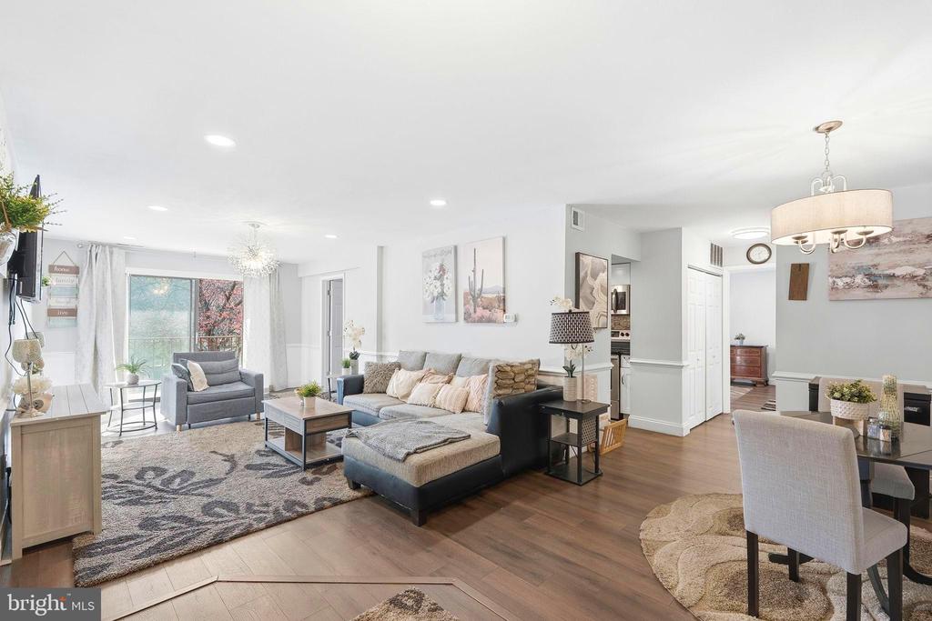 13205 DAIRYMAID DRIVE Unit: 201