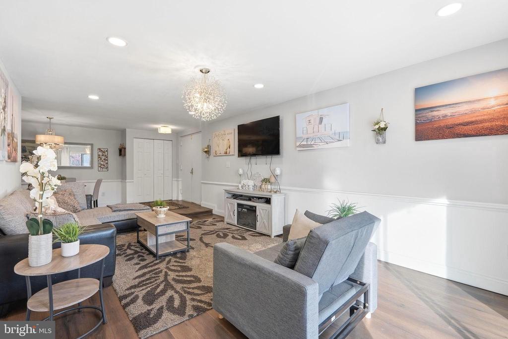 13205 DAIRYMAID DRIVE Unit: 201