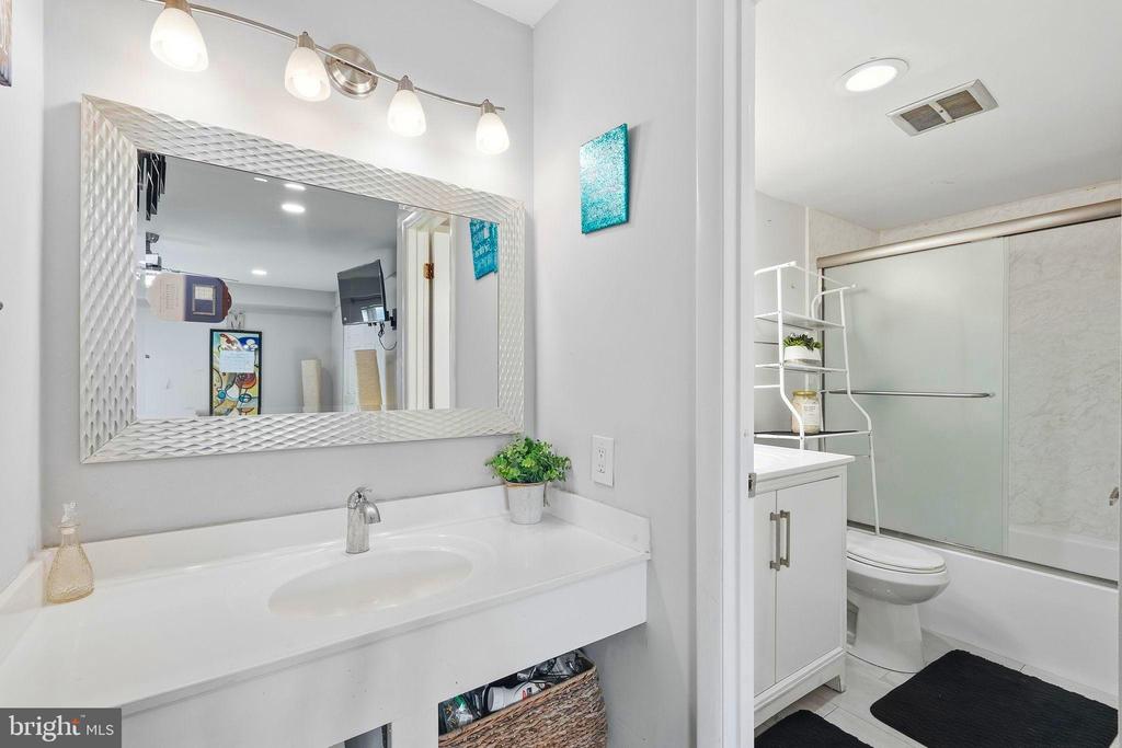 13205 DAIRYMAID DRIVE Unit: 201