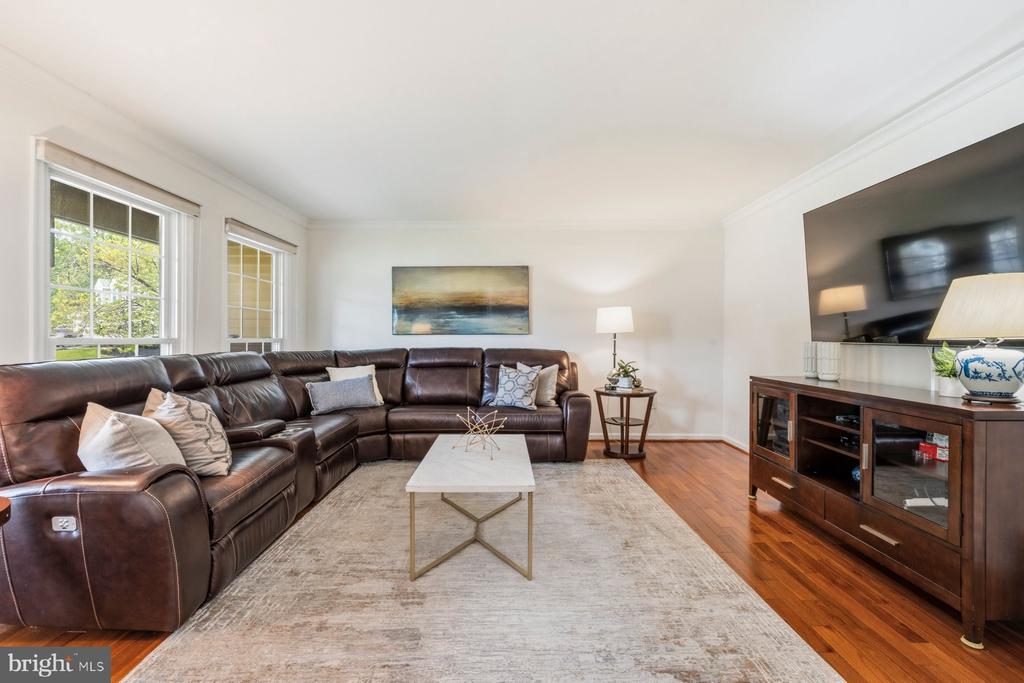 17709 CRYSTAL SPRING TERRACE