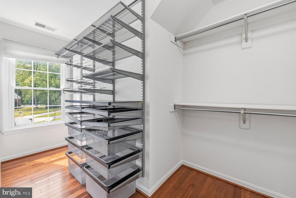 17709 CRYSTAL SPRING TERRACE