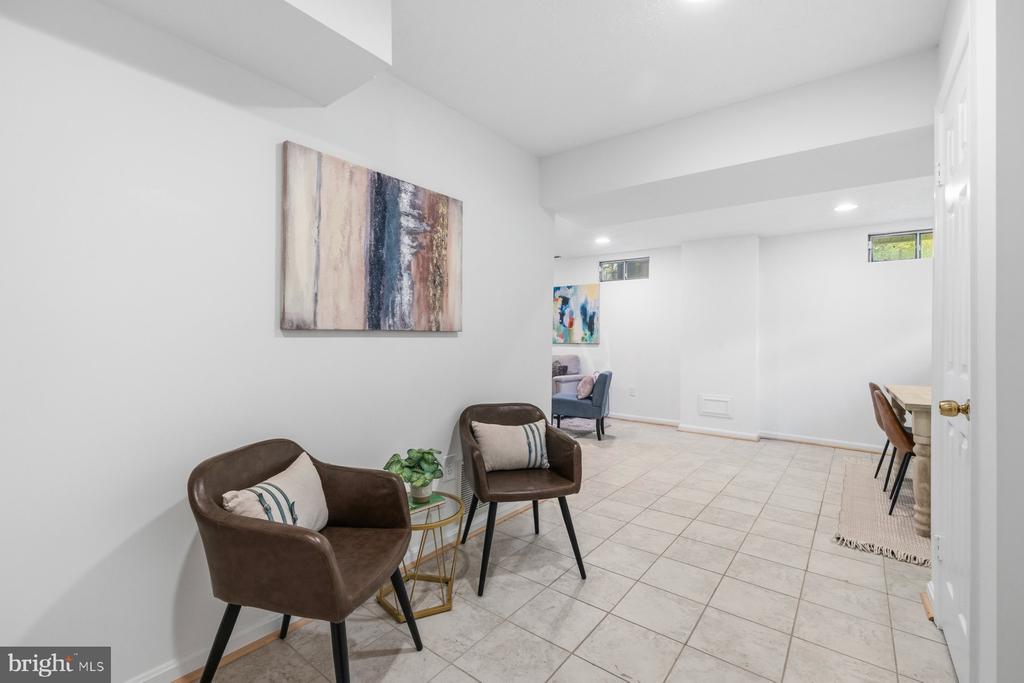 17709 CRYSTAL SPRING TERRACE