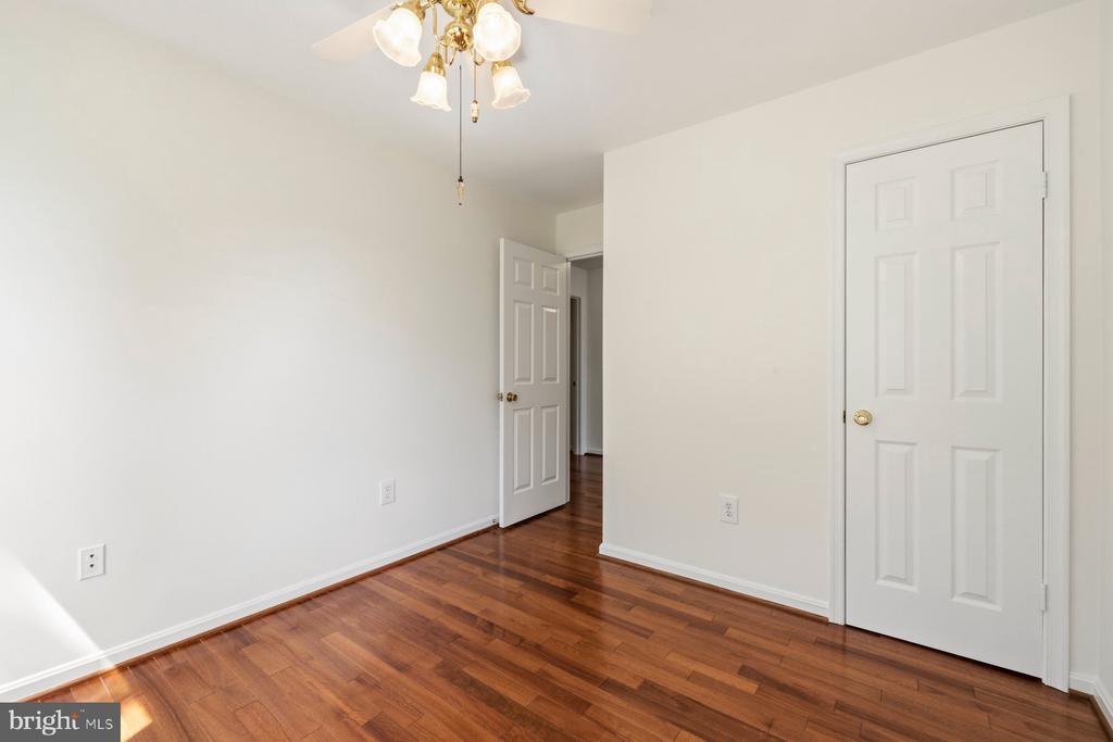 17709 CRYSTAL SPRING TERRACE