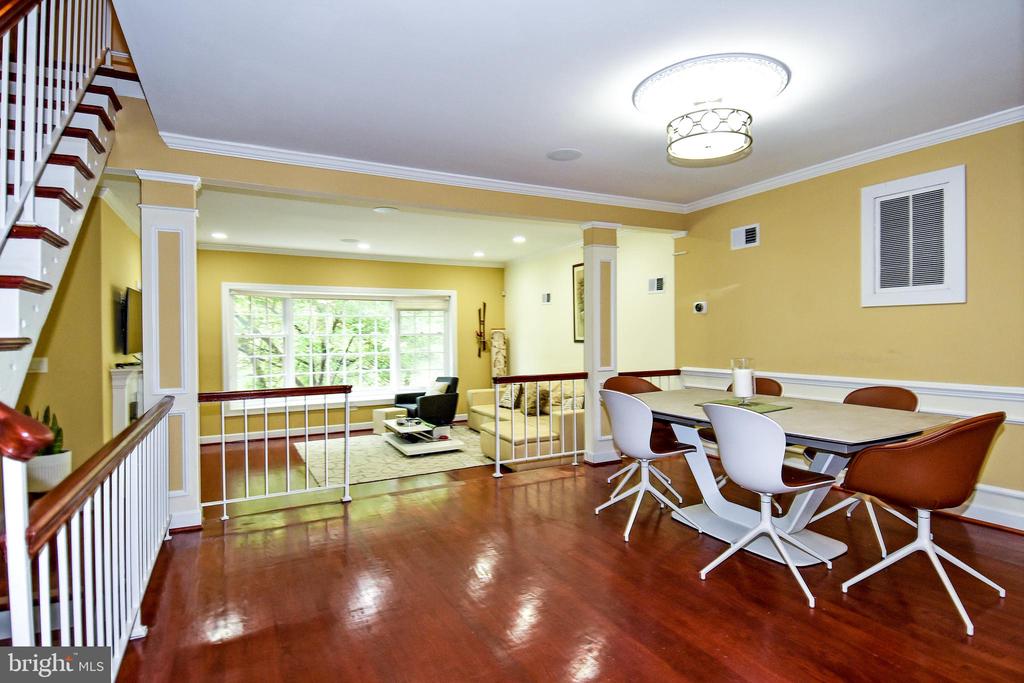 5153 WESTBARD AVENUE Unit: 15