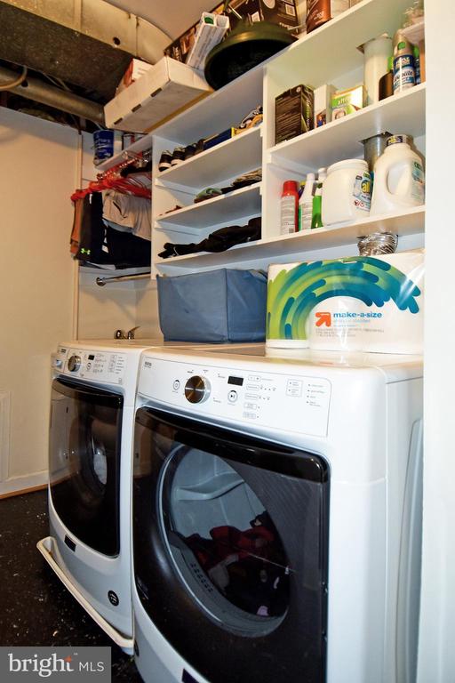 5153 WESTBARD AVENUE Unit: 15