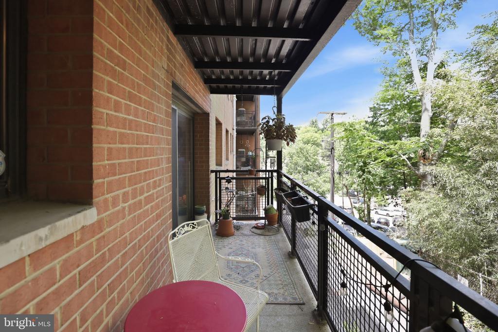 7611 MAPLE AVENUE Unit: 407