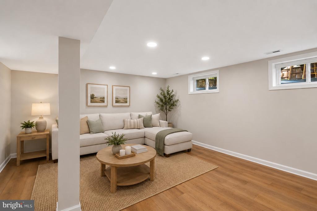 10301 CRESTMOOR DRIVE