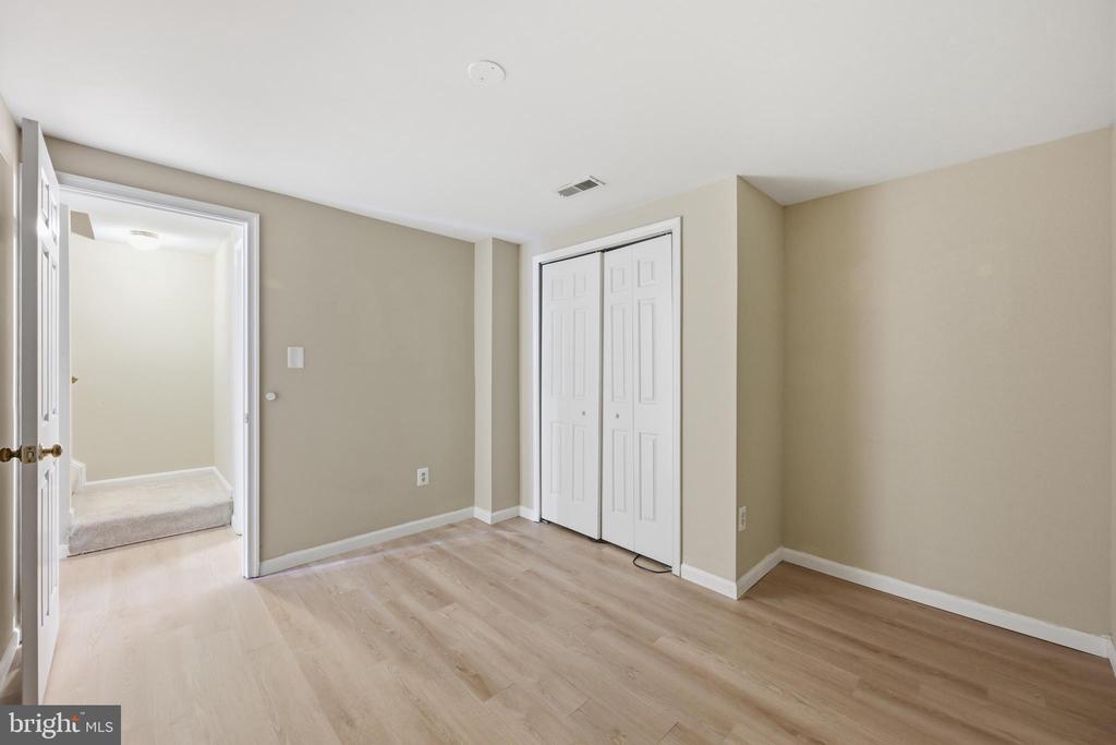 15622 CLIFF SWALLOW WAY