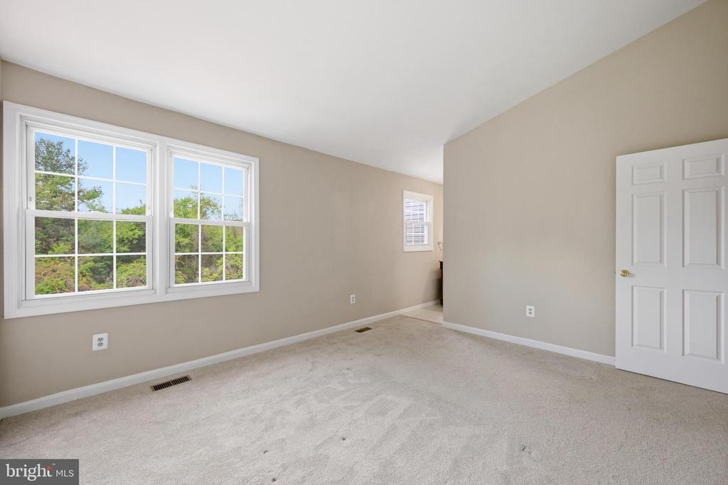 15622 CLIFF SWALLOW WAY