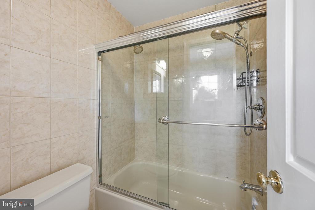 15622 CLIFF SWALLOW WAY
