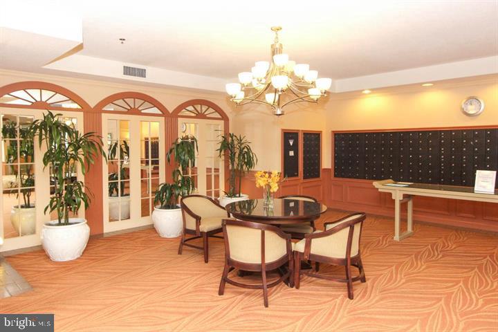 15100 INTERLACHEN DRIVE Unit: 4-111