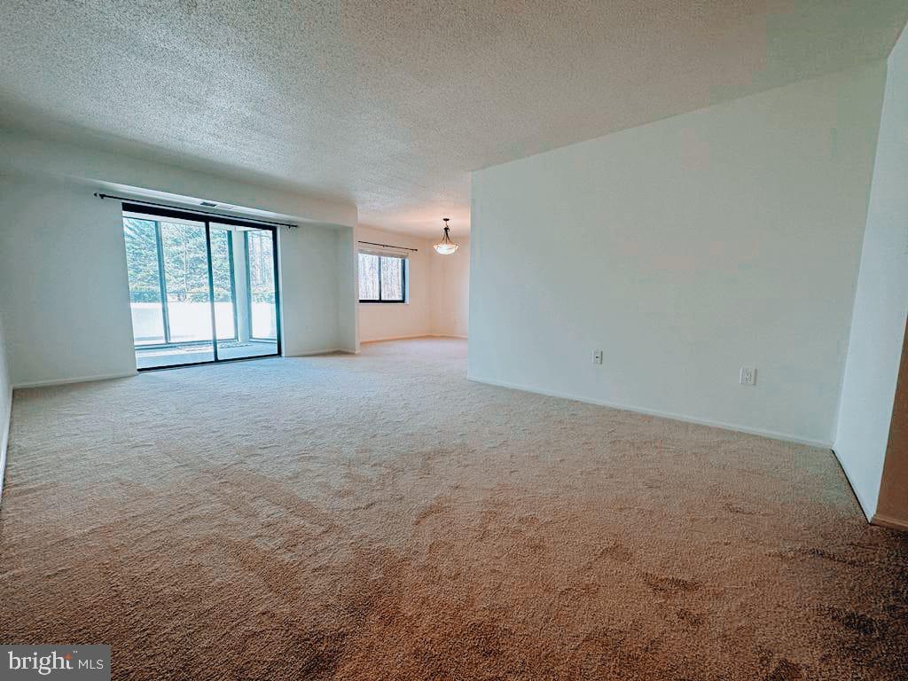15100 INTERLACHEN DRIVE Unit: 4-111