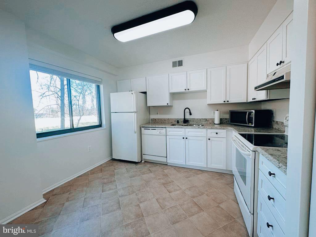 15100 INTERLACHEN DRIVE Unit: 4-111