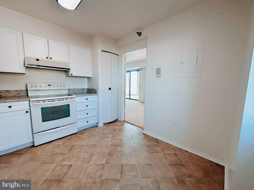 15100 INTERLACHEN DRIVE Unit: 4-111