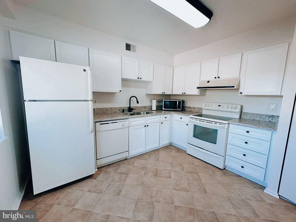15100 INTERLACHEN DRIVE Unit: 4-111