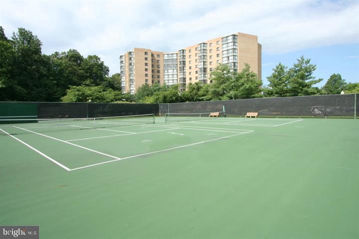 15100 INTERLACHEN DRIVE Unit: 4-111