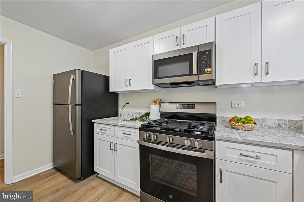 10648 MONTROSE AVENUE Unit: M-103