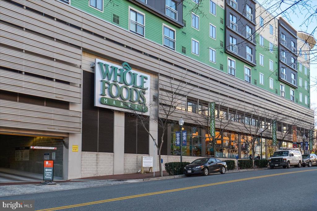 10648 MONTROSE AVENUE Unit: M-103