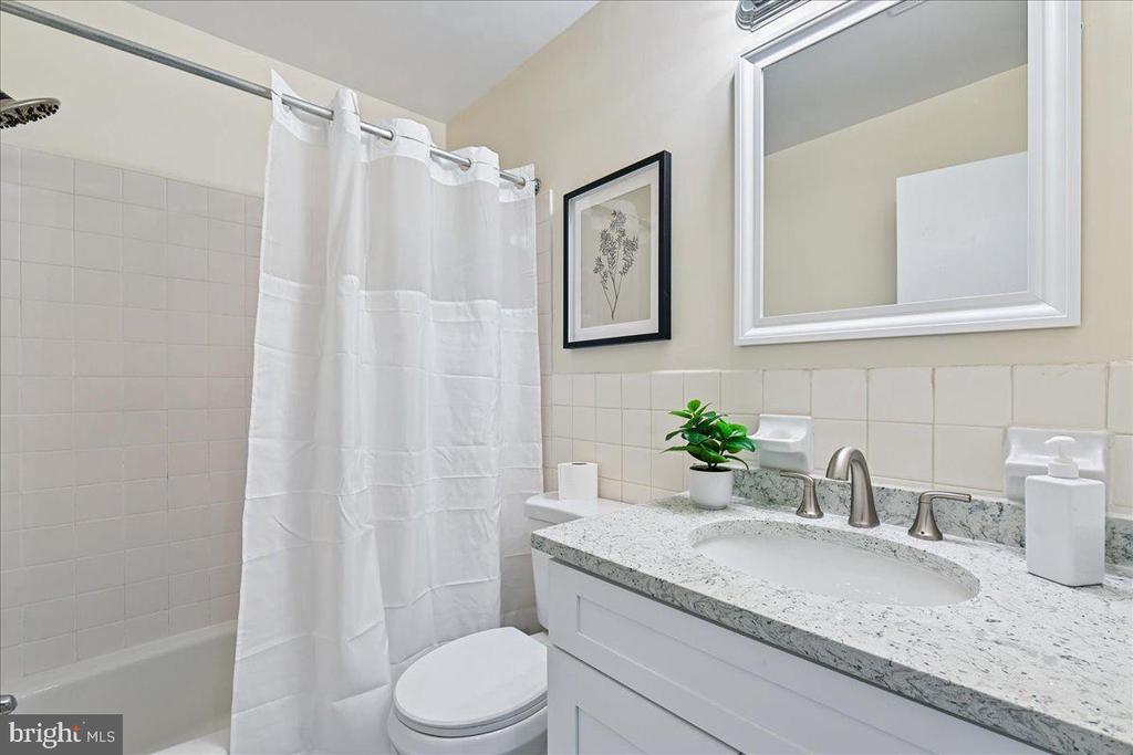 10648 MONTROSE AVENUE Unit: M-103
