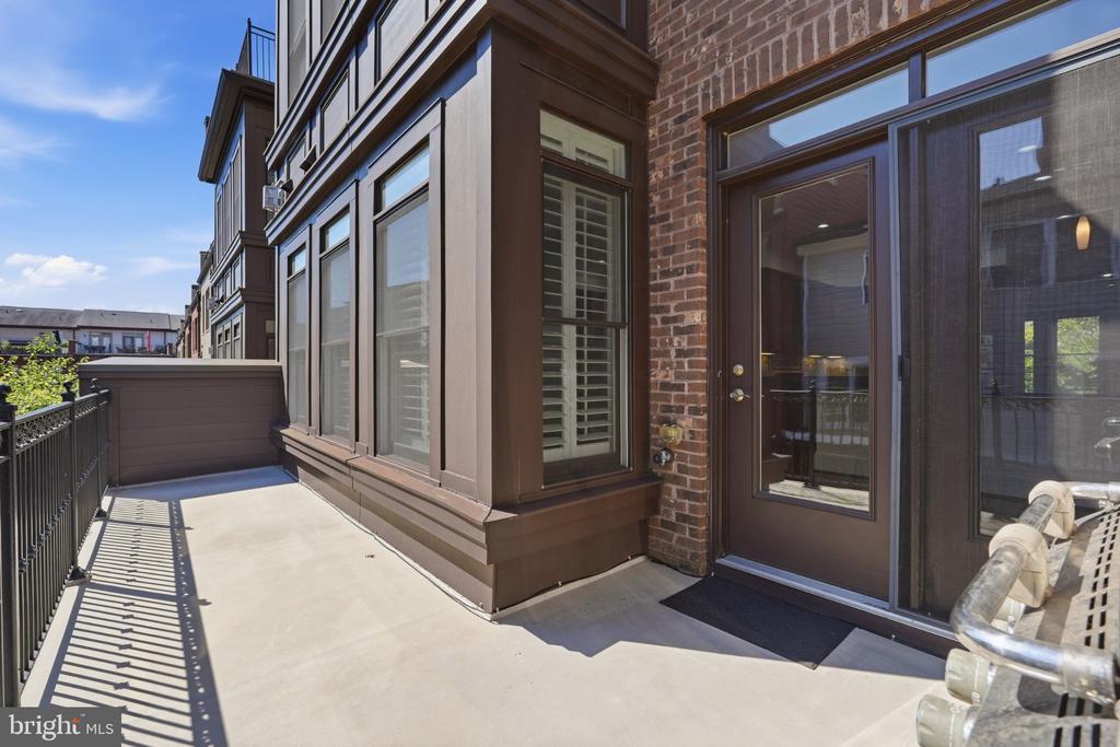 12525 LINDA VIEW LANE