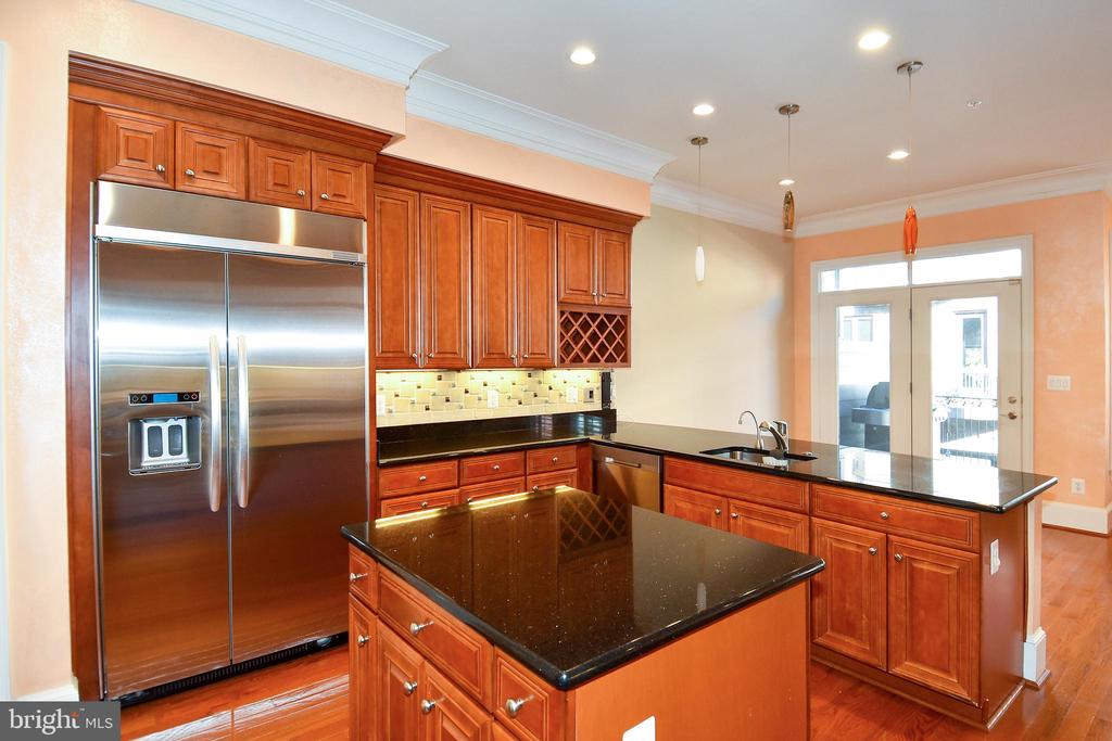 12525 LINDA VIEW LANE