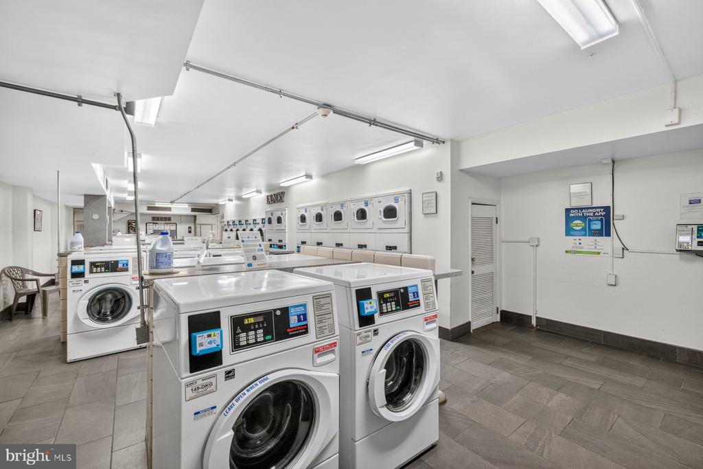10401 GROSVENOR PLACE Unit: 1327