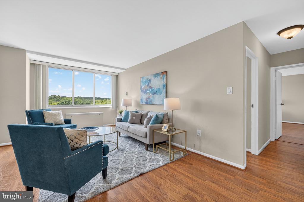 10401 GROSVENOR PLACE Unit: 1327